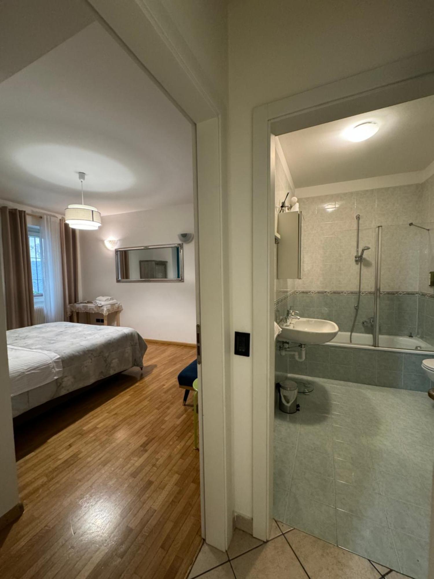 Duomo Nest Entire Apartment Trento Exterior foto